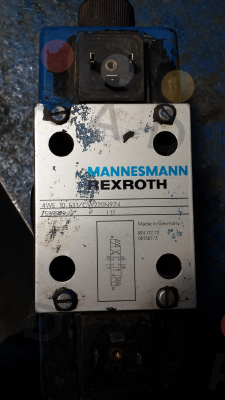 Rexroth-589929/9* - 4WE 10 E31/CW220N9Z4 same as P/N: R900589929 Type: 4WE 10 E3X/CW230N9Z4  price